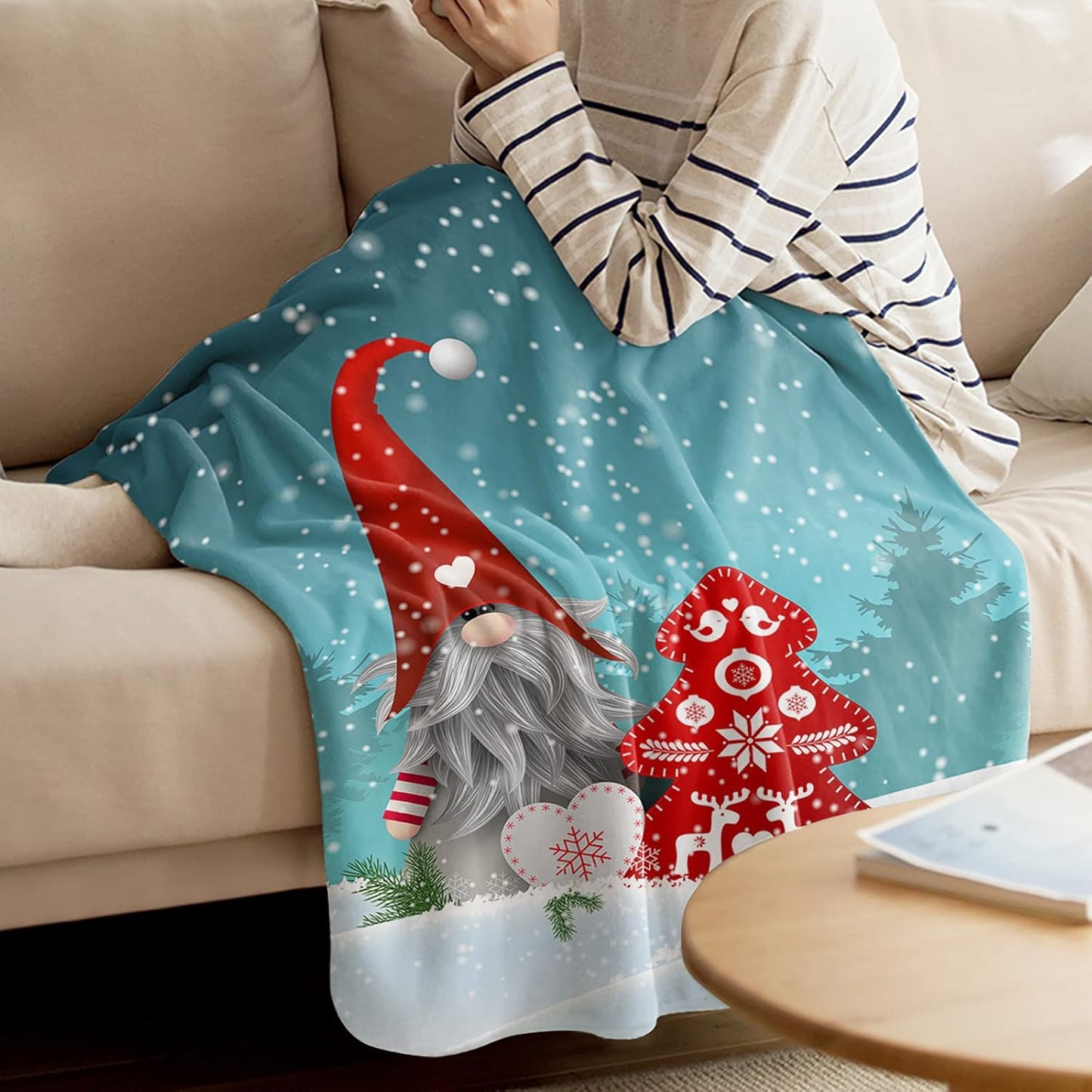 Christmas Gnomes Throw Blanket Flannel Microfiber Blanket, Red Xmas Tree Snowflake Reindeer Fleece Blankets - 40 X 50 In, Soft Warm Cozy Throw Blue Lightweight Blanket for Couch Sofa Bed